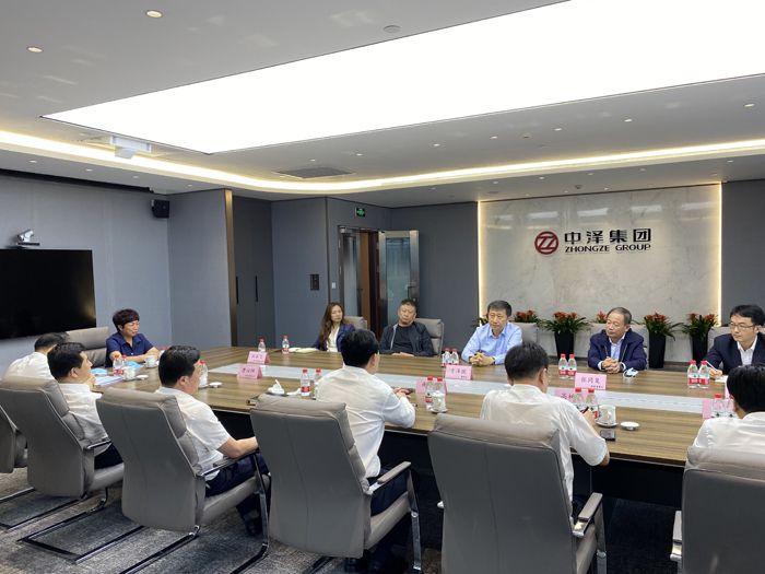 朝陽市長謝衛(wèi)東考察中澤集團(tuán)北京總部